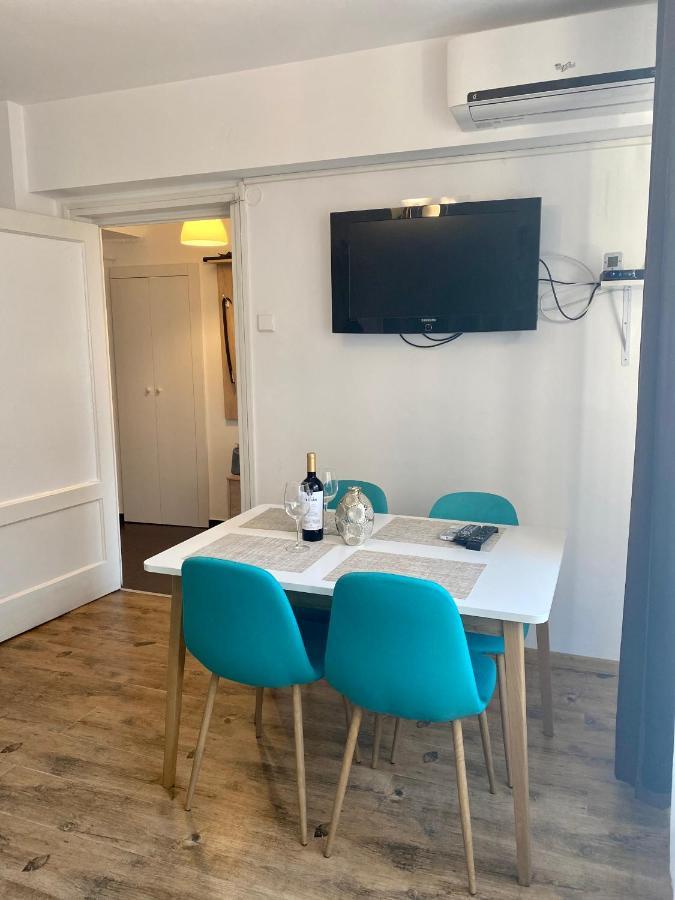 Ultracentral - Apartament Pe Calea Victoriei Bukurešť Exteriér fotografie