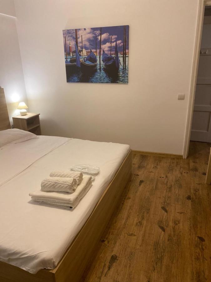 Ultracentral - Apartament Pe Calea Victoriei Bukurešť Exteriér fotografie
